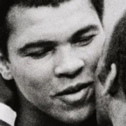 Pelé & Ali (Silver Gelatin 30x30) -Art Prints Shop pel sle por 05052 4 pele ali 30x30 2023 02 09T15 27 45