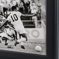 Unstoppable! (Silver Gelatin 30x40) -Art Prints Shop pel sle por 05065 4 unstoppable 30x40 2023 02 09T16 25 33 1