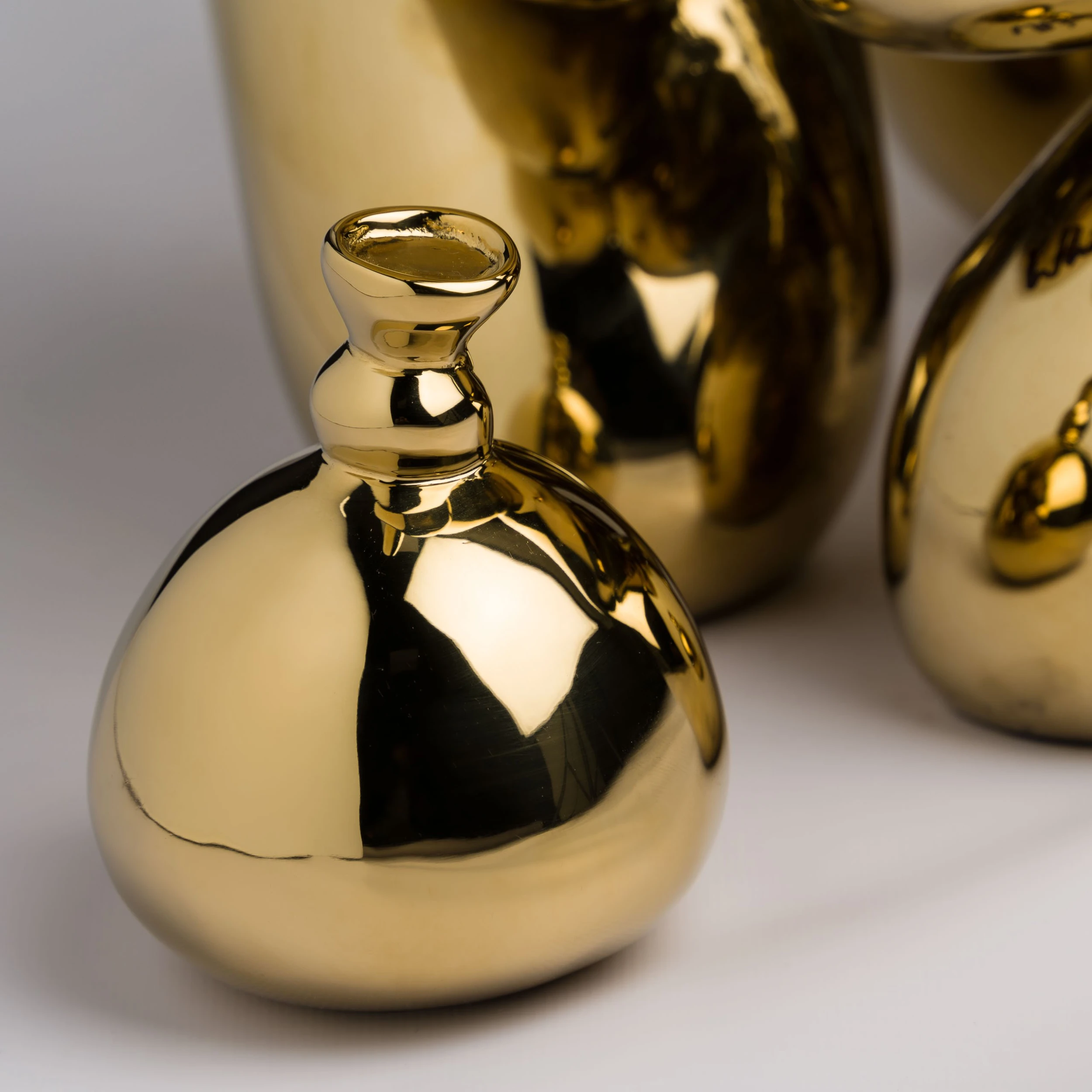 Chrome Pooping Dog 7 Chrome Pooping Dog - Image 7